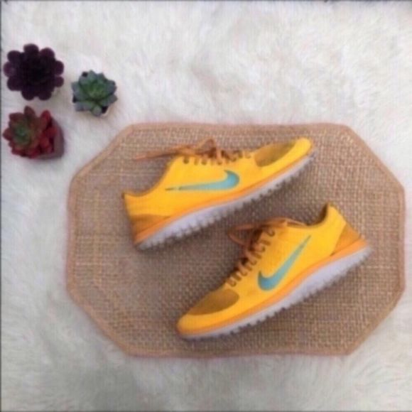 Nike FS Lite Running Shoes Yellow - Picture 1 of 15